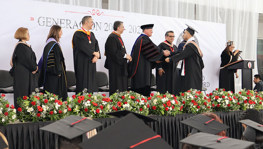 Campus Bajío graduation