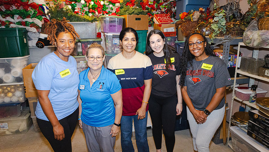 Volunteers at Meet the Mission