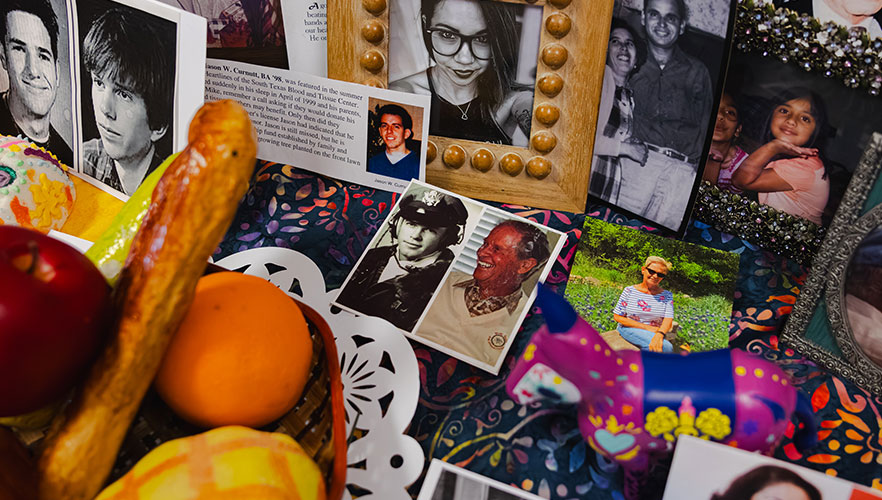Ofrenda in Our Lady's Chapel