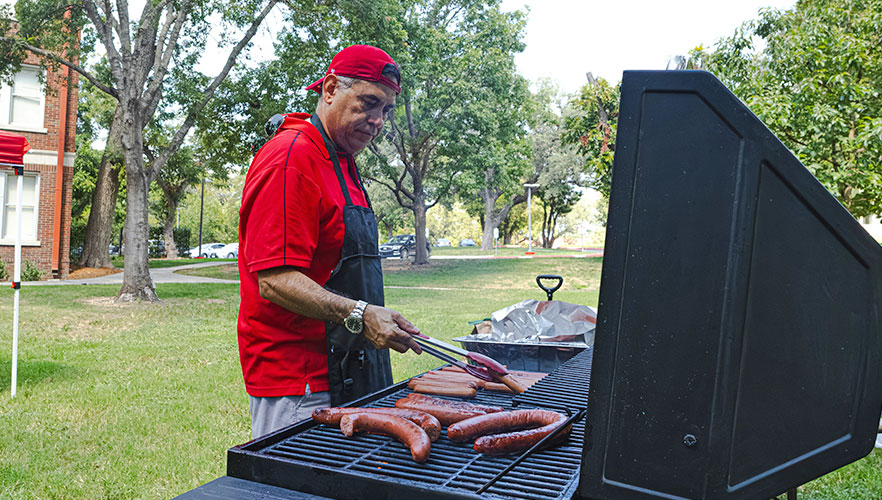 Ettling member grilling