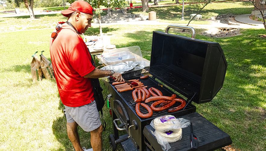 Ettling member grilling