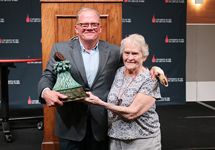 employee receiving award